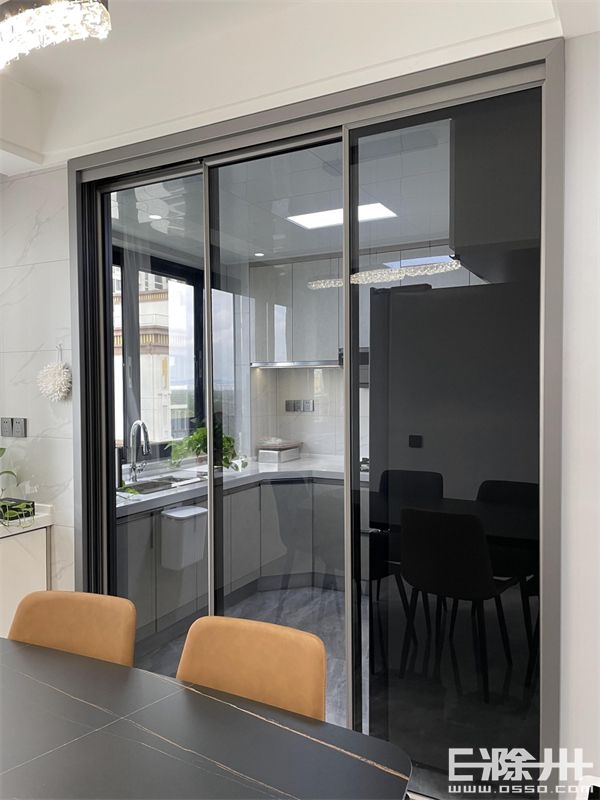 驱车一小时看了一个二十米的古镇,驱车半个小时才到达目的地