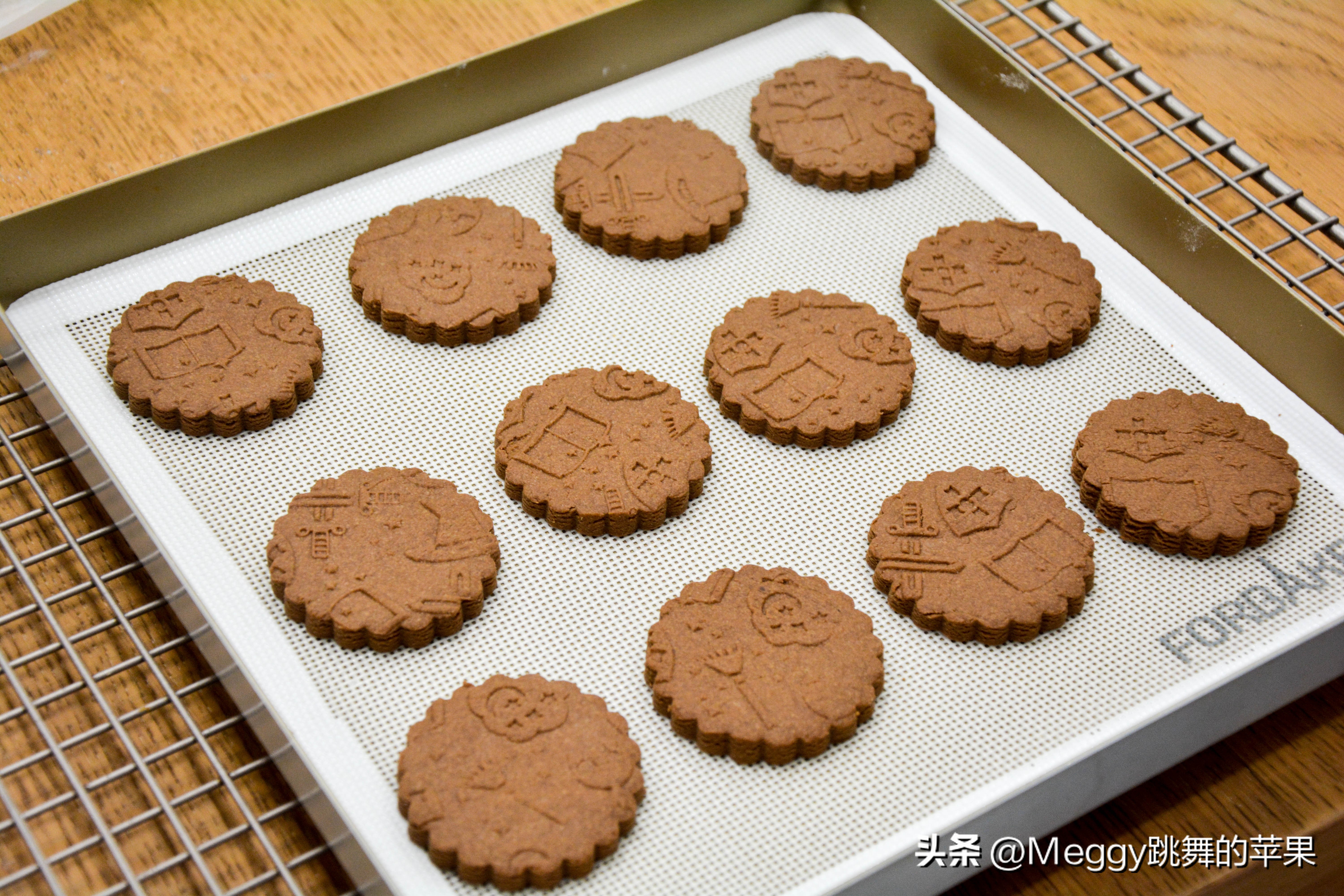 万圣节曲奇饼干烤箱做法,可可饼干烘焙