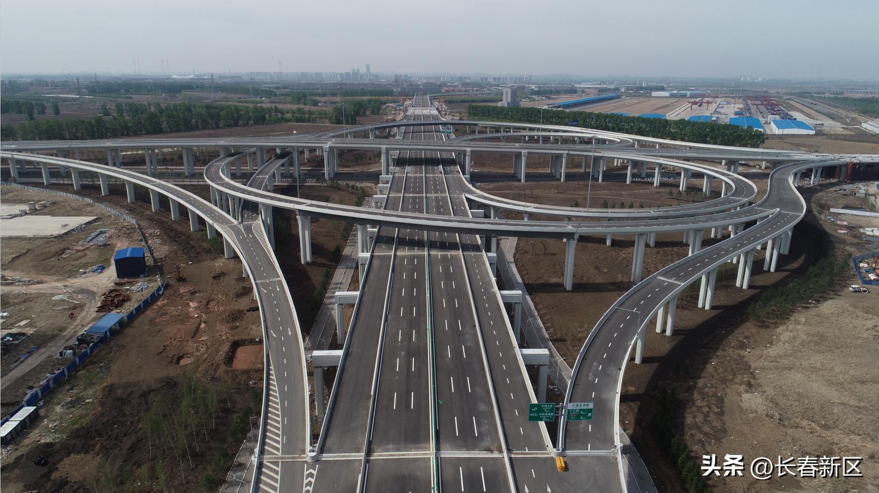 长春新区修建的快速路,长春新区轨交规划图