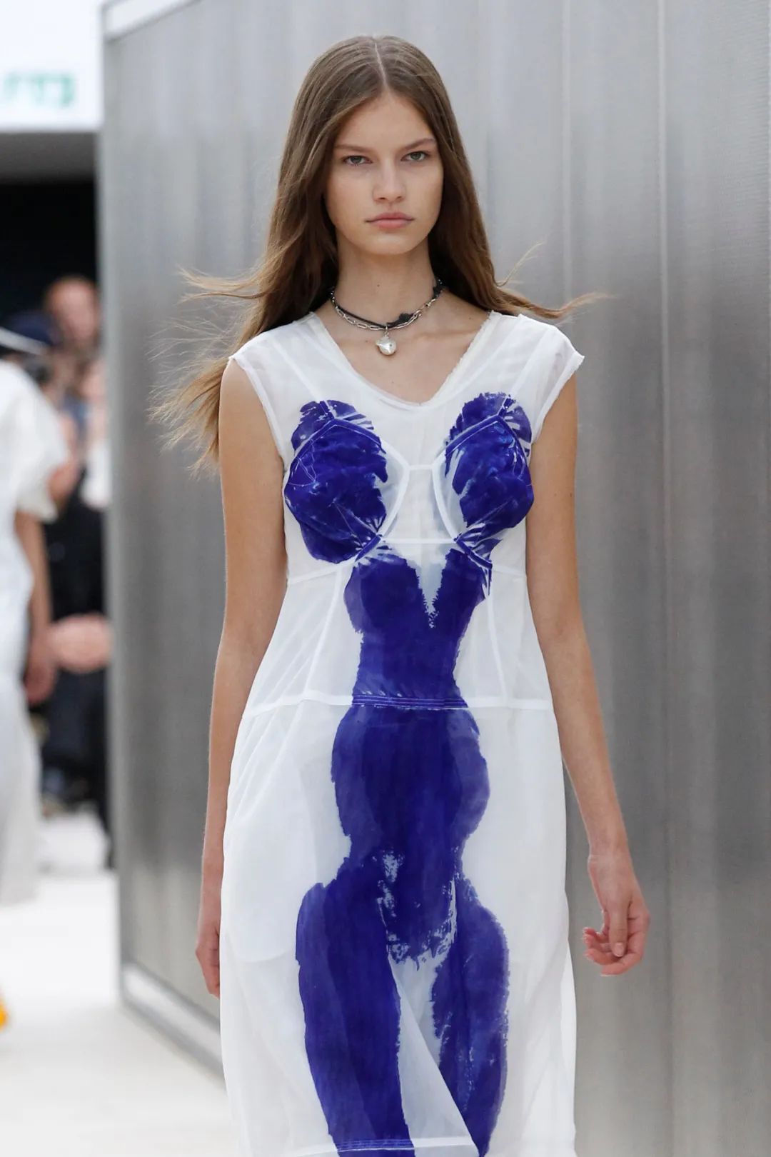 克莱因蓝背景图高级感,克莱因蓝设计