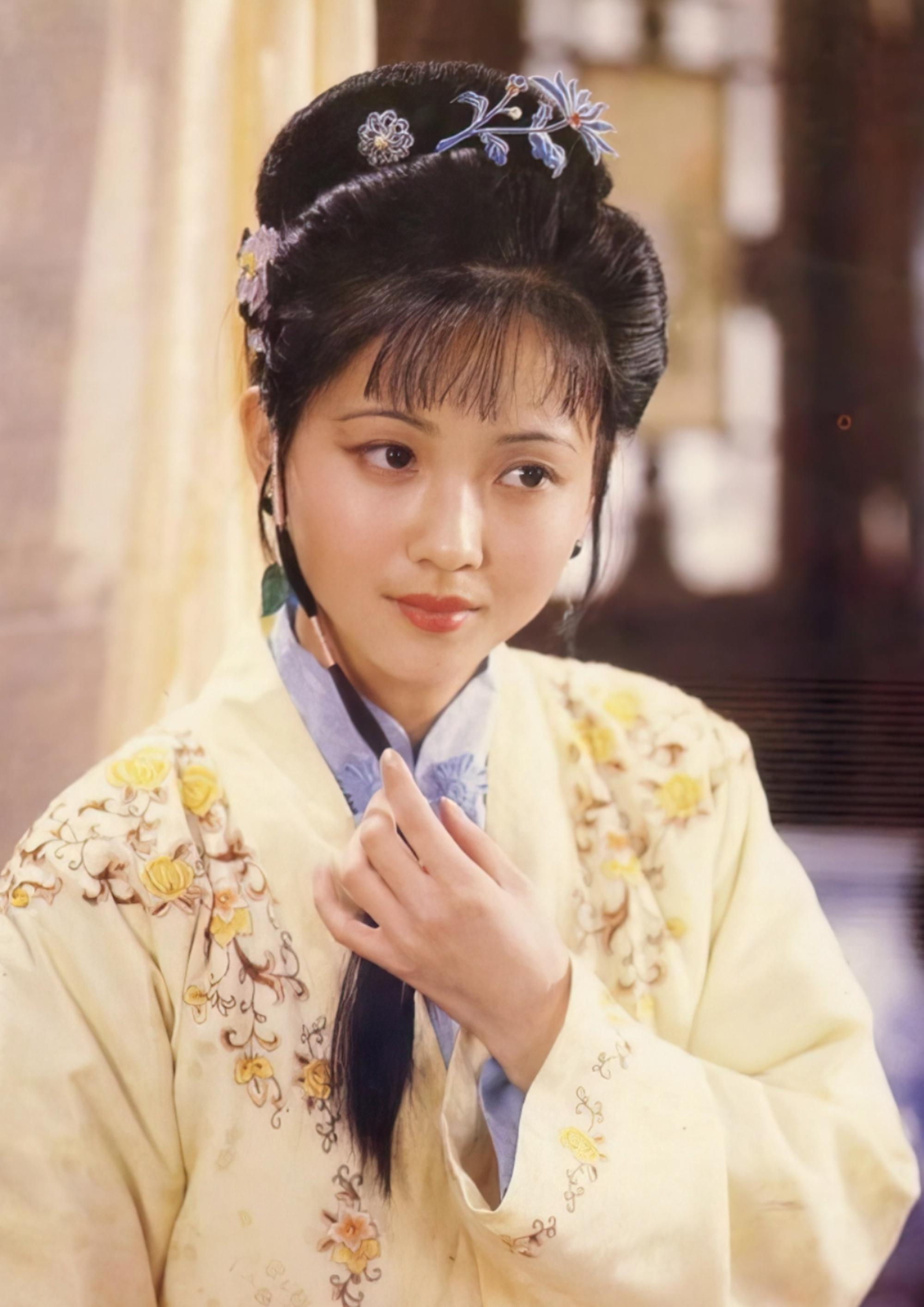 美到窒息的一眼万年,那些一眼万年的女明星角色