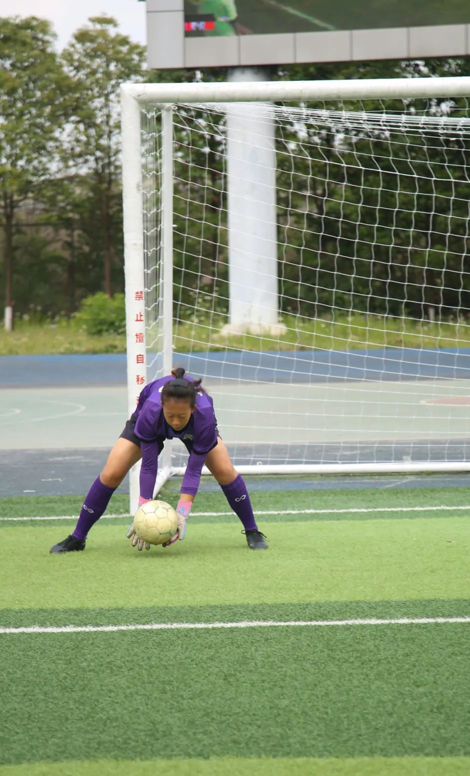 女足再战新佳绩,贡嘎杯女足8强