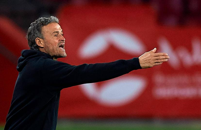 南美当红名帅毛遂自荐切尔西，但对方兴趣不大，且年薪要求奇高