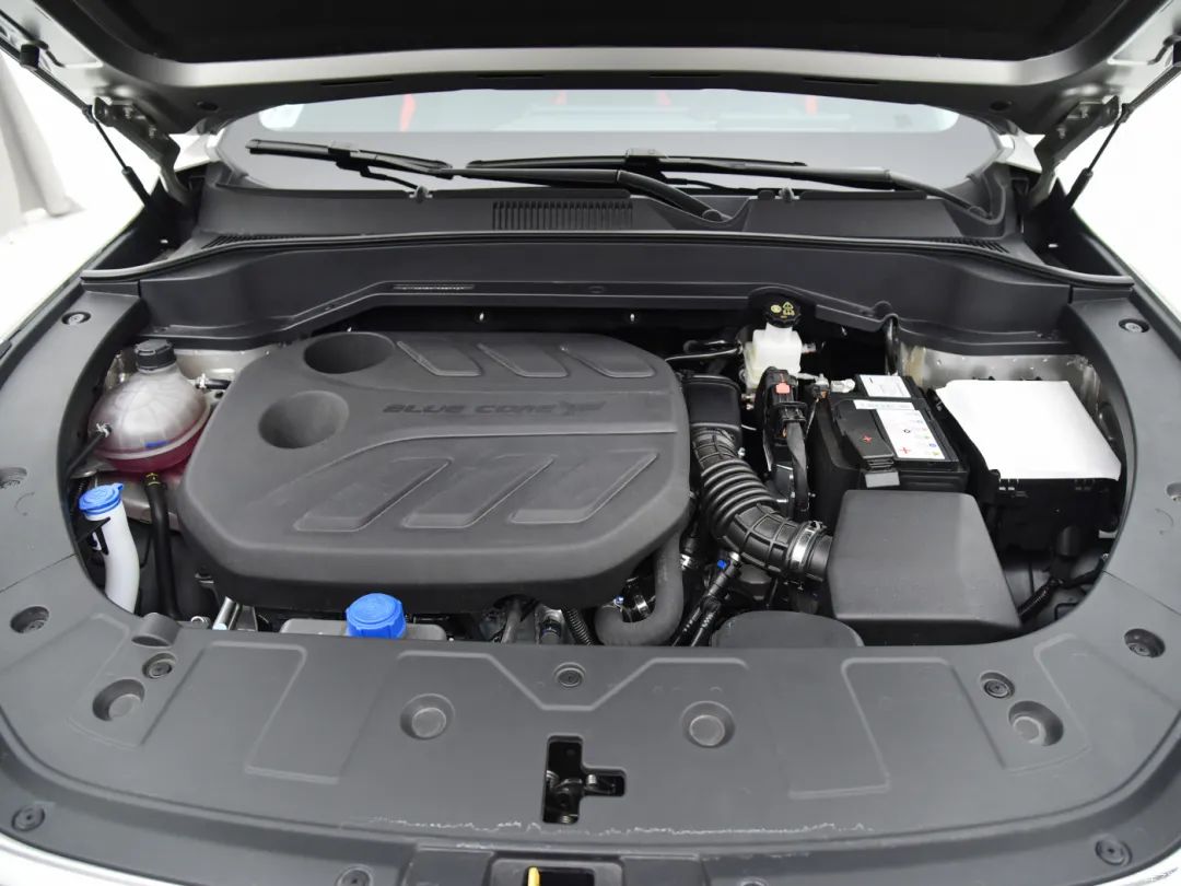 欧尚z6外观很像一个合资车,欧尚z6为什么有人说它像面包车