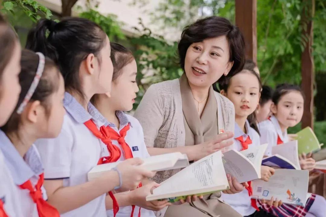 高红燕出的书,高红燕最新视频