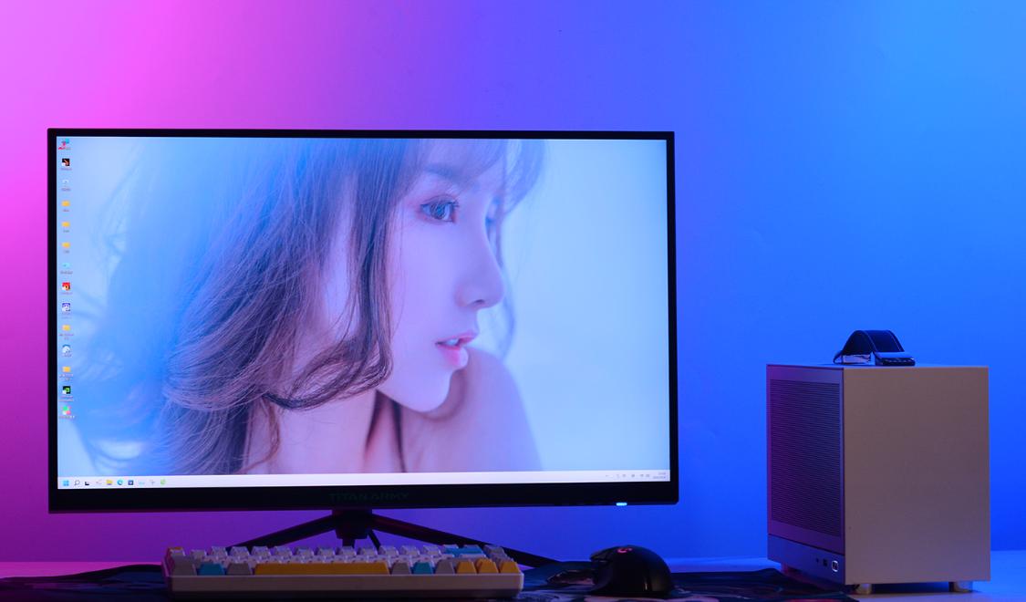 5000元itx主机加便携显示器,能吊打万元笔记本的itx主机