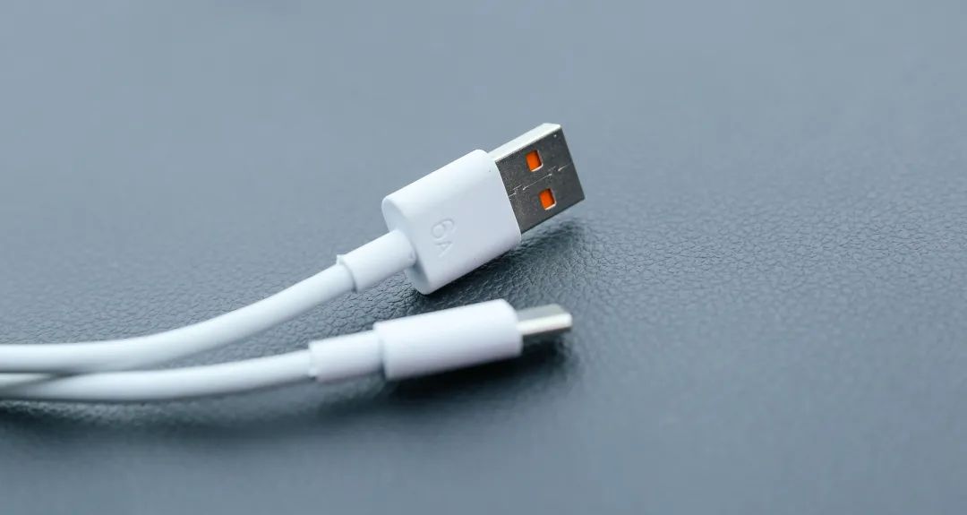 车上充电时充时不充什么原因,车上充电充不上电是什么原因