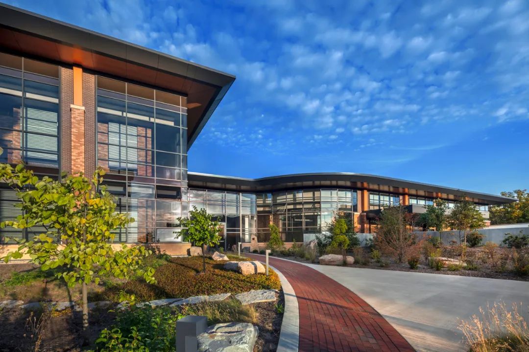 案例鉴赏|新建办公楼建筑设计节选