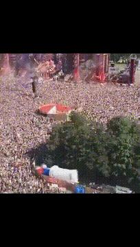 姑娘这么可爱竟然当保安，大叔都忍不住多看两眼，太屈才了: