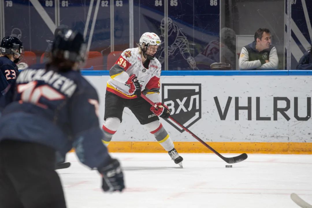 WHL|深圳万科阳光4比1再胜涅瓦迪纳摩，新援卡瓦单场送出4助攻