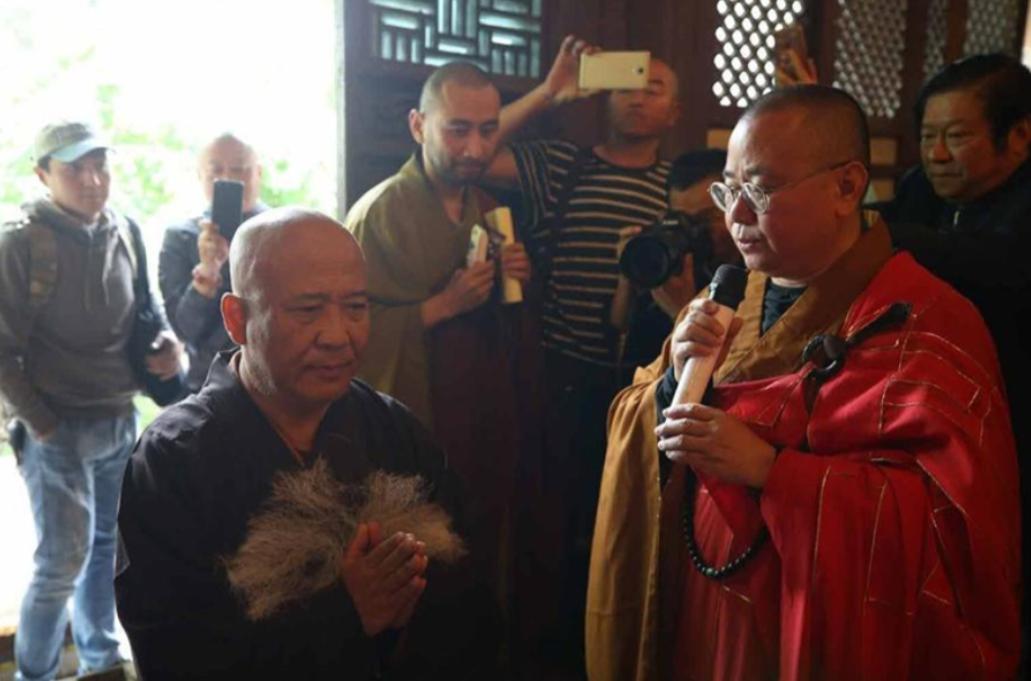 53岁画家杨彦，娶21岁非洲女学生，斥资4千万办婚礼，为何出家？