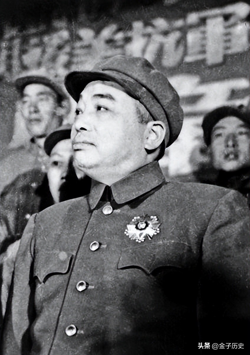 1955年授衔，四野军长拟被授予大校，毛主席很惊讶：他应该是少将