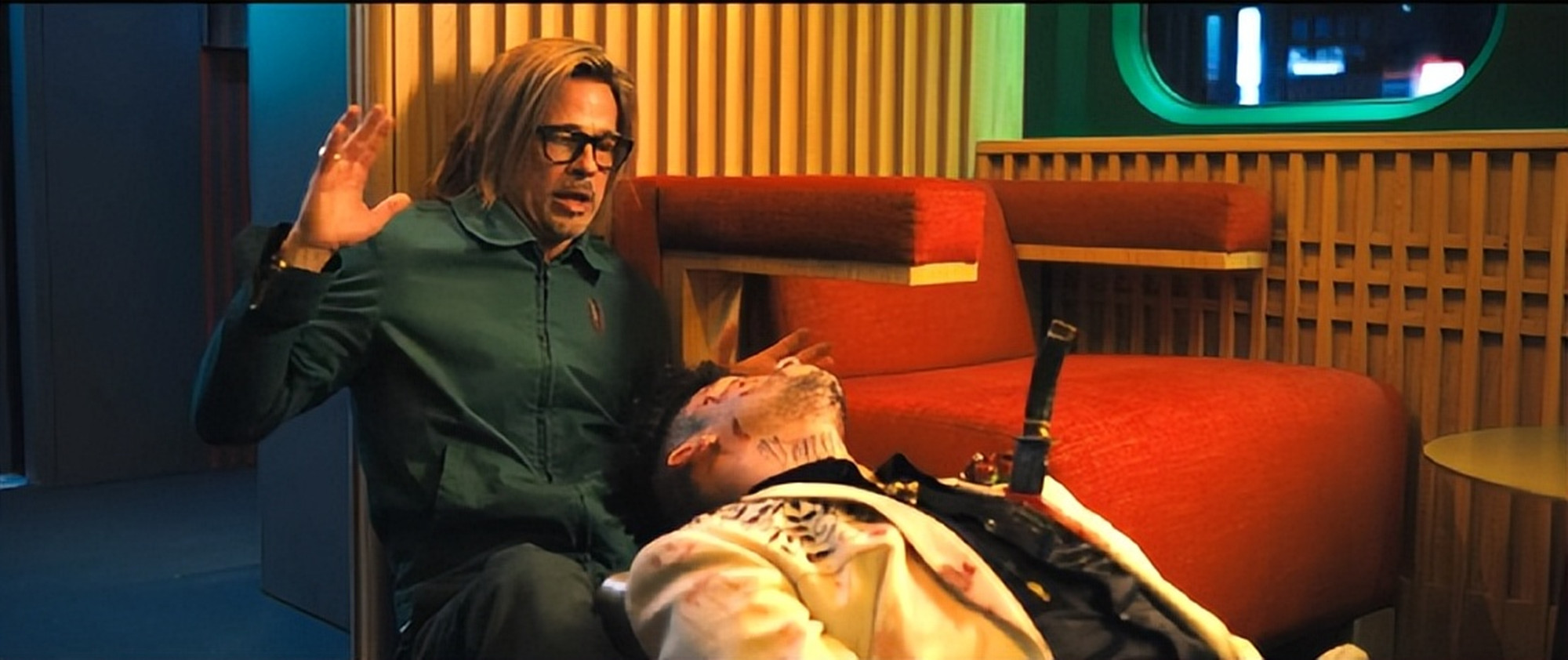 这部“R级片”，票房已破15亿，细扒这部电影，剧情画面太抓眼球