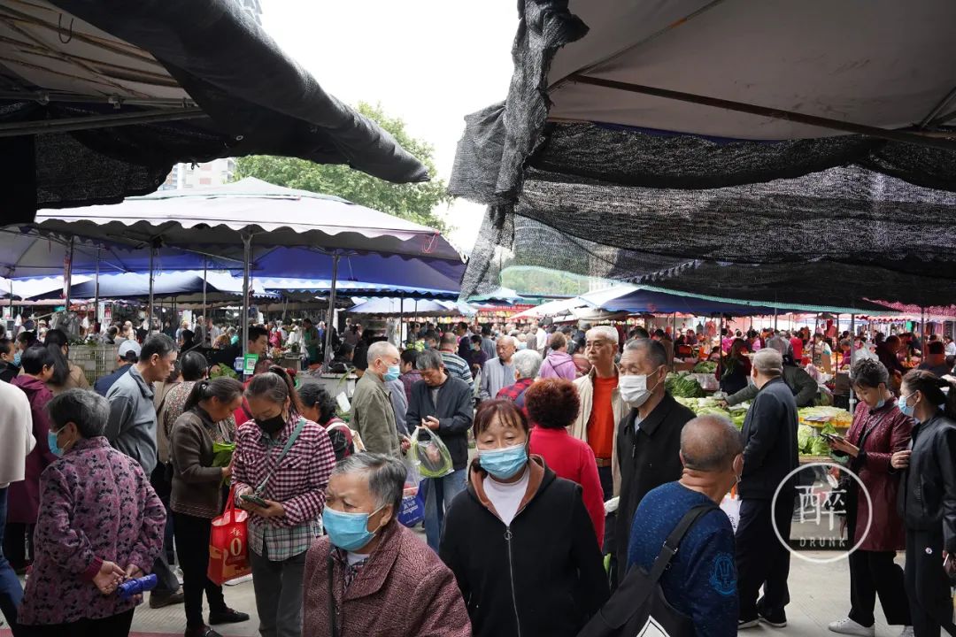 成都这个市场只开半天还放高温假，地图上找不到