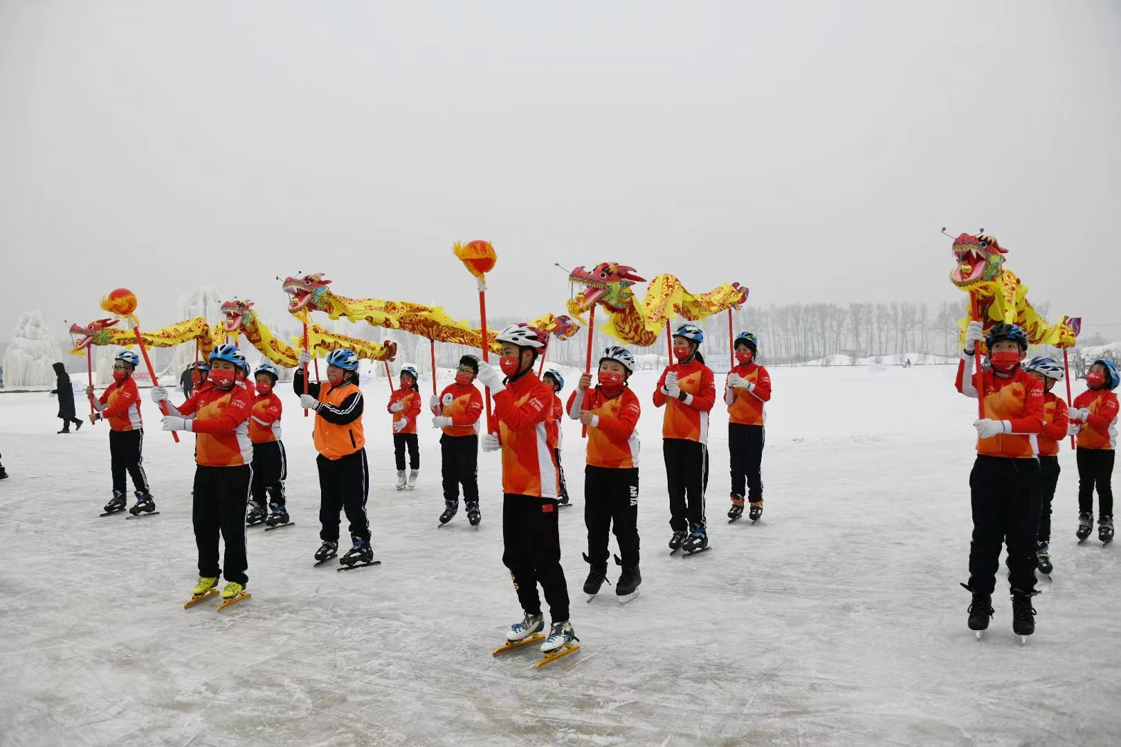 群众冰雪运动在大江南北开展,普及冰雪运动助力乡村振兴