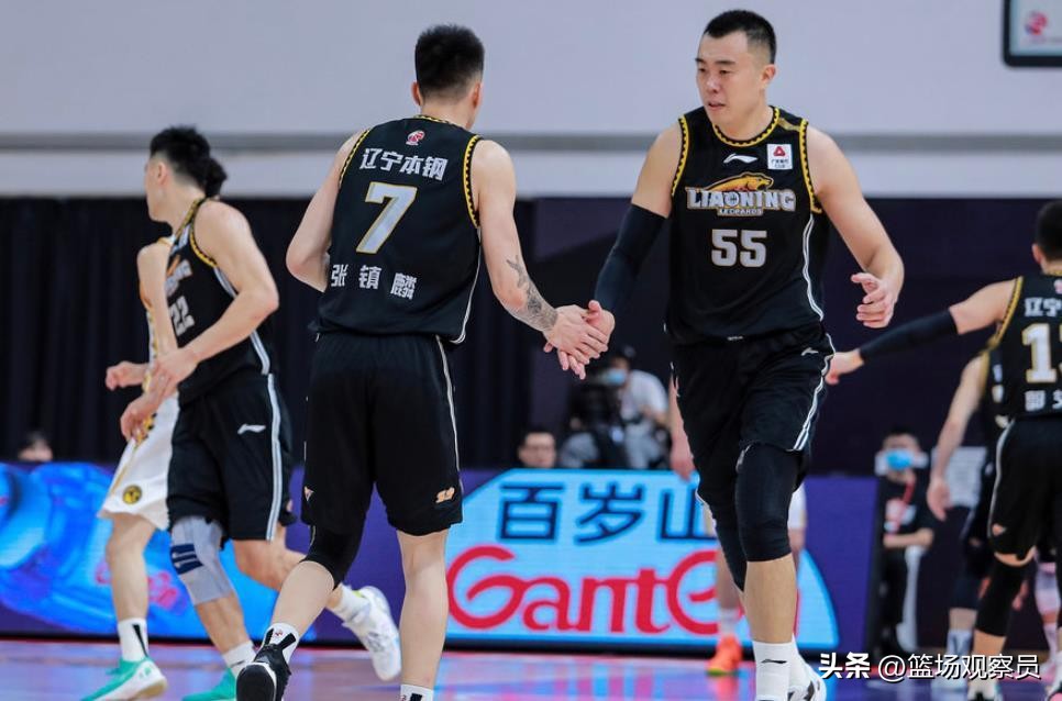 辽宁对广东郭艾伦花式运球过半场,郭艾伦过人花里胡哨