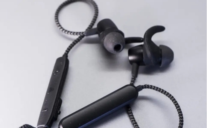 蓝牙耳机太容易丢怎么找回,挂脖蓝牙耳机怎么不容易丢