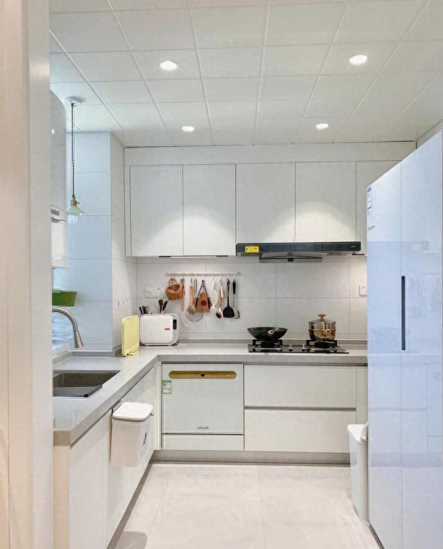 90后夫妻做装修最火视频,90后夫妻自己设计装修