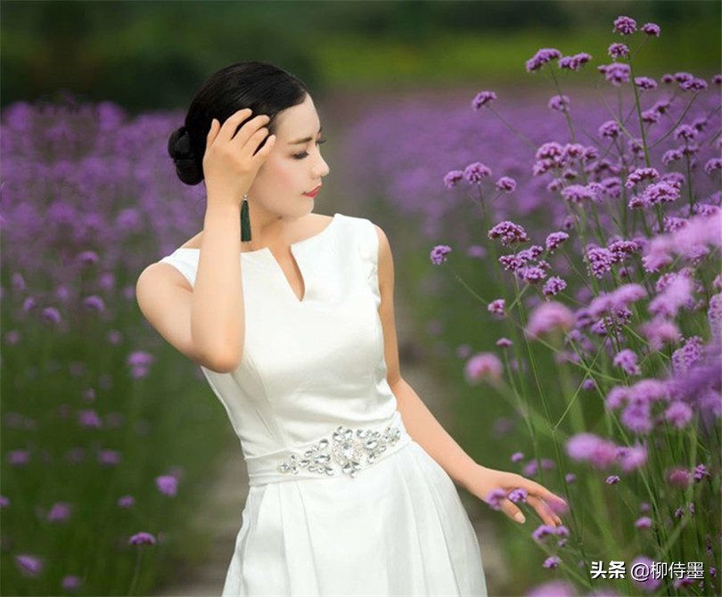 拍照不知手放哪儿？学习2句摄影口诀，姿态优雅更自然