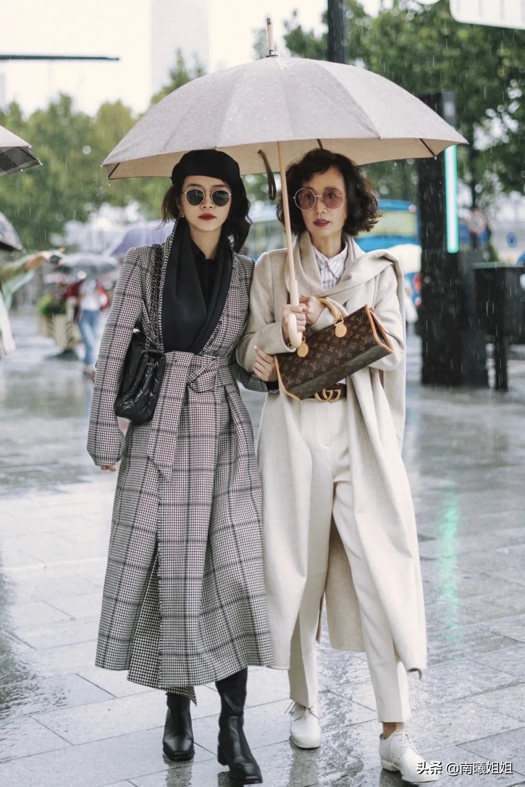 马丁靴过时今年流行哪三种鞋,扔掉不适合的鞋