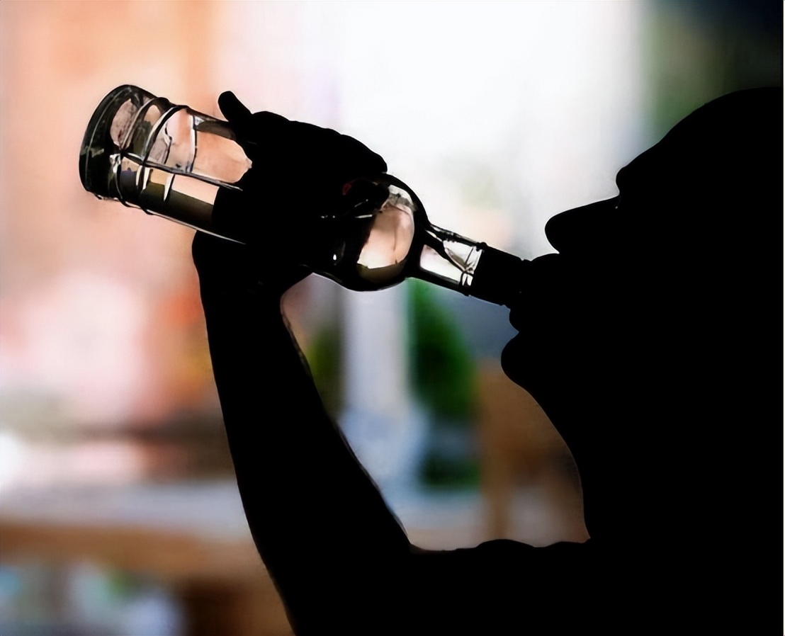 低密度脂蛋白高的2个解决办法,低密度脂蛋白偏高怎么才能降下来