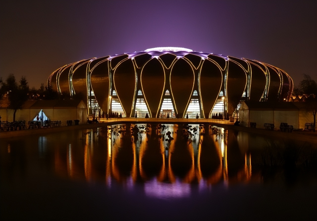 济南奥林匹克中心在哪,济南奥林匹克体育馆视角