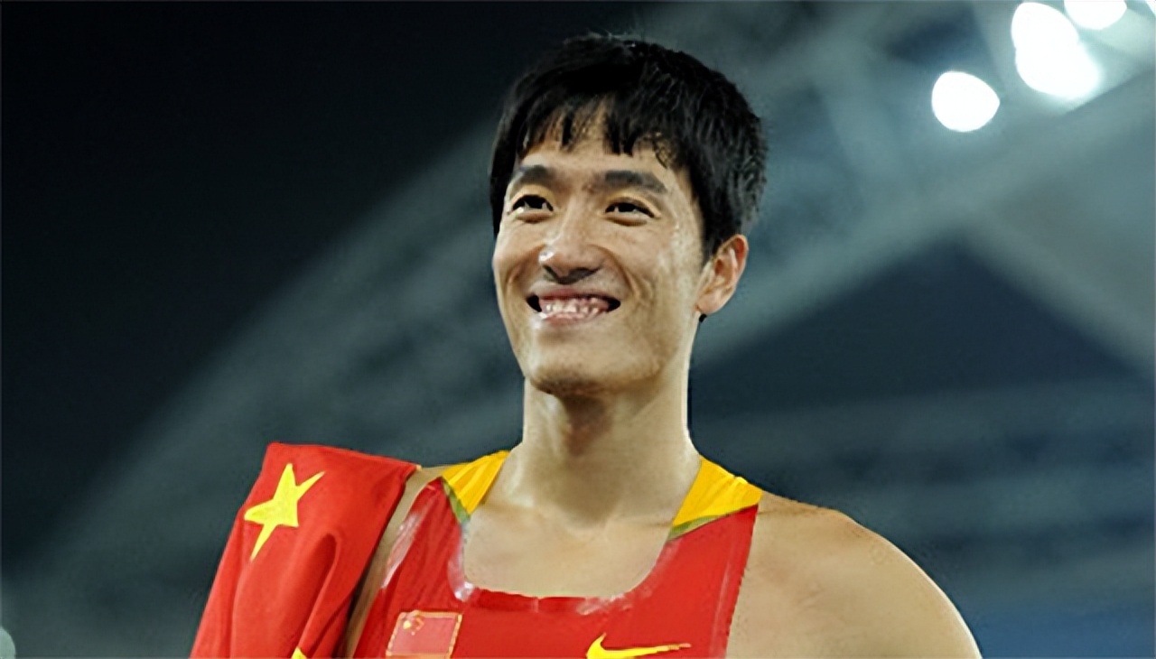 刘翔不生育原因,世界飞人刘翔退役