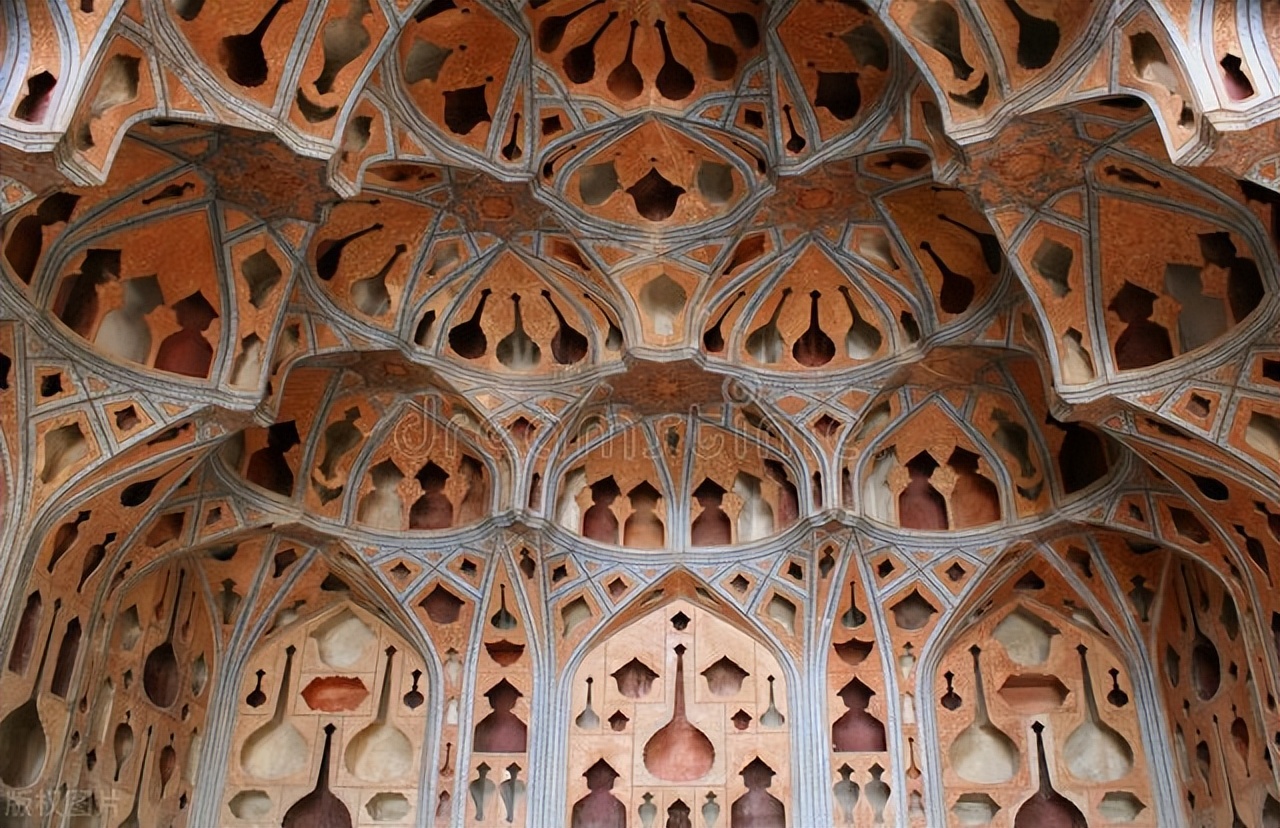 卡塔尔男足3-2伊朗男足,卡塔尔伊朗足球哪个厉害