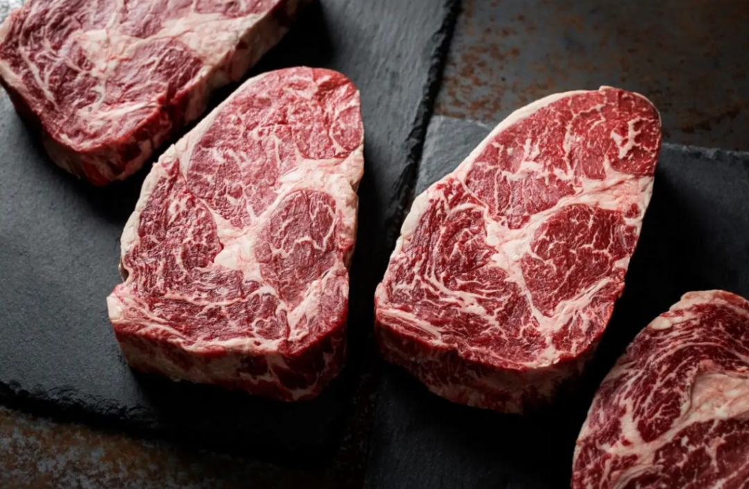 哪种品种的牛长得快出肉多,肌肉发达的牛叫什么