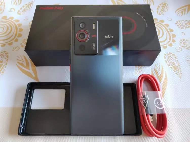 1799元手机骁龙888和120w快充,搭载骁龙888和120w闪充便宜手机