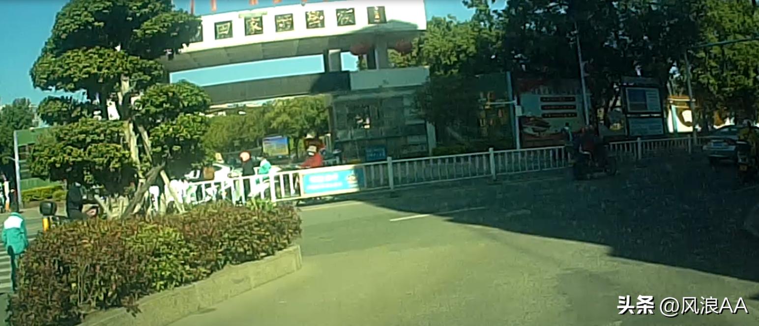 梅州新县城对比江南哪个发展好,兴宁市对比梅县