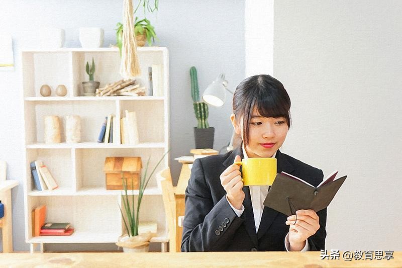 刚毕业的大学生两年赚十万容易吗,大学生毕业之后赚钱到底有多难