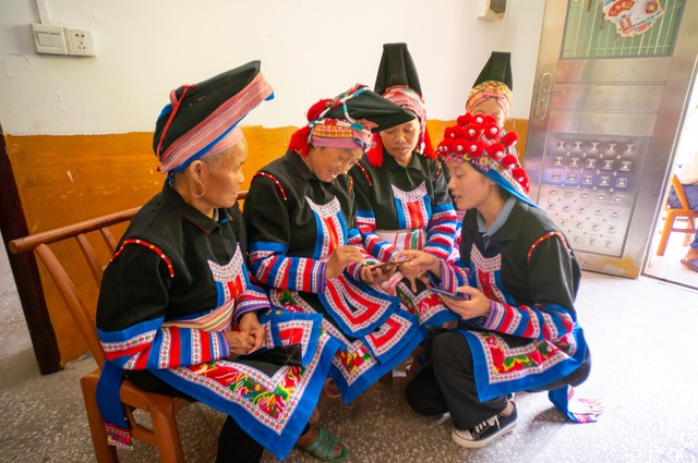 民族特色文化的发展趋势,56个民族里面文化最齐全的有哪些