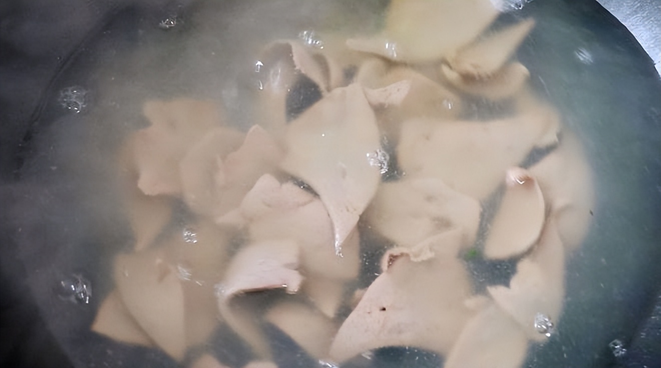 菠菜怎么做能起到养肝明目功效,春食菠菜好处多滋阴润燥