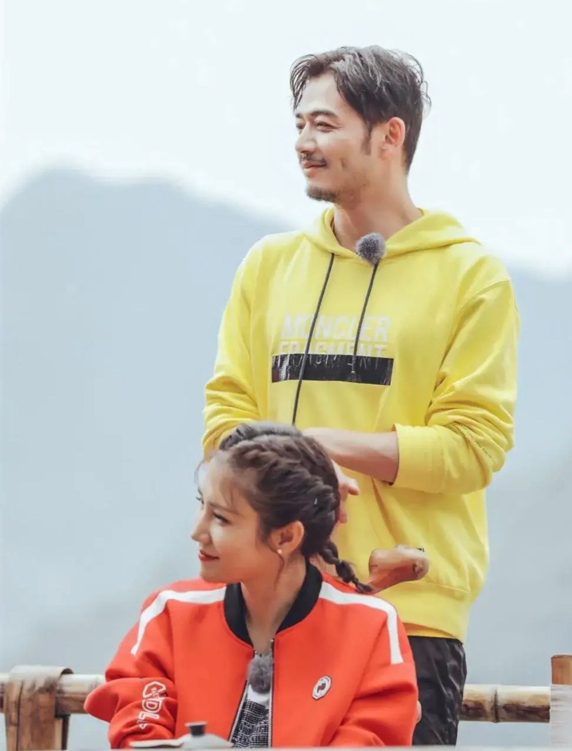 杨烁夫妇同框照片,杨烁一家四口全部视频