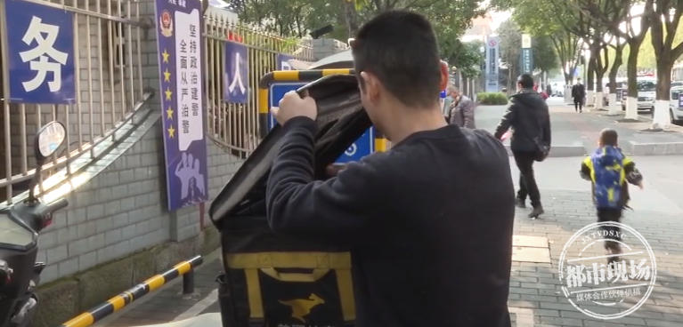 仅花0.05元就购得8999元手机？男子的套路虽然深，但是太天真