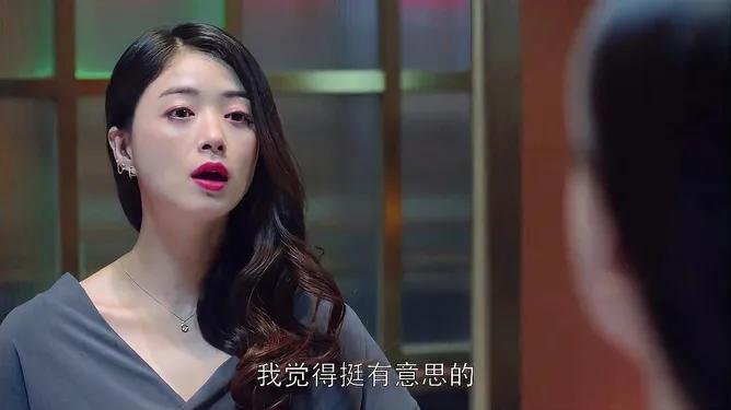 欢乐颂樊胜美和曲连杰吃饭,欢乐颂曲连杰送樊胜美东西多少钱