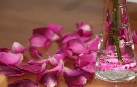 等待我的人是否还坐在窗前原唱,等待韩磊