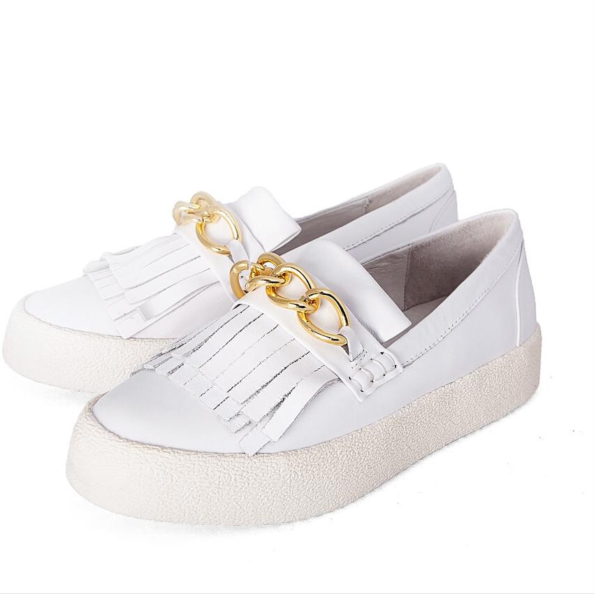 鞋子上的污渍总洗不掉?学会了这3招,从此不去洗鞋店花冤枉钱