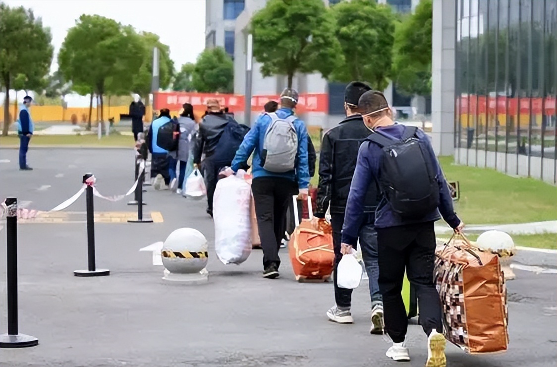 疫情郑州富士康工人怎么回事,富士康因为疫情滞留怎么办