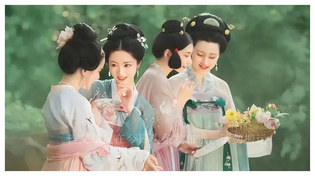 宫女遭遇*暴强**生下太子后，被打入冷宫，去世前对儿子不敢多说一句