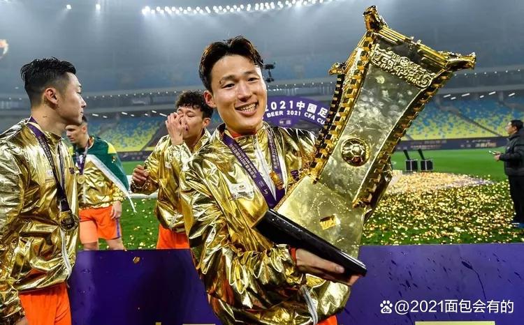 克林斯曼面对韩国球迷指责的回应,韩国主帅克林斯曼谈孙准浩