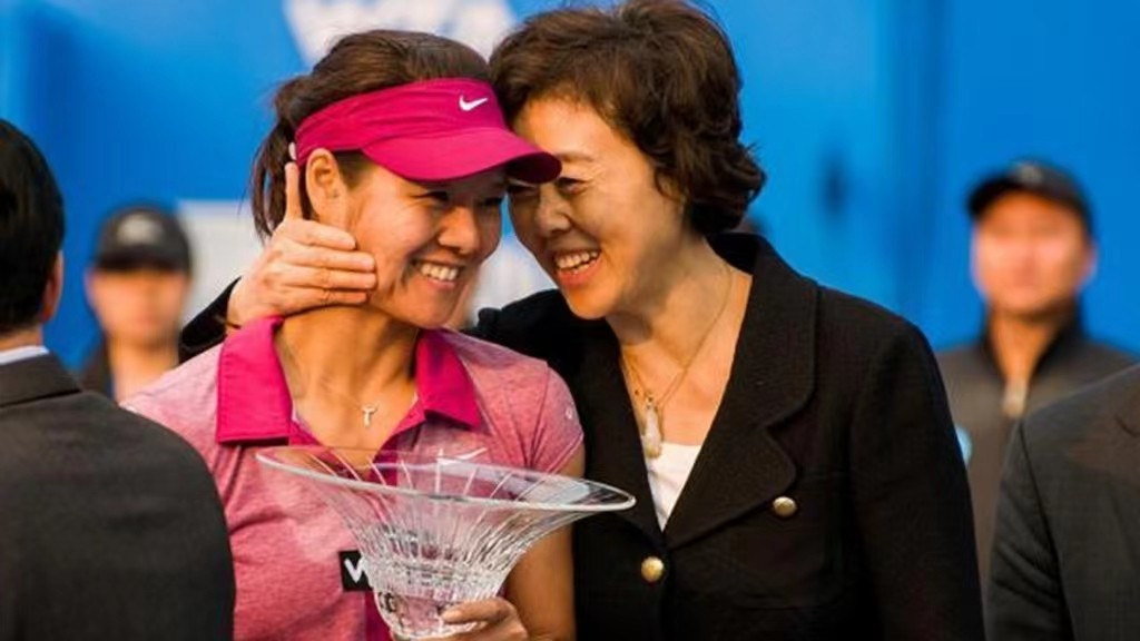 李娜职业生涯几次大满贯冠军,李娜夺世界冠军视频