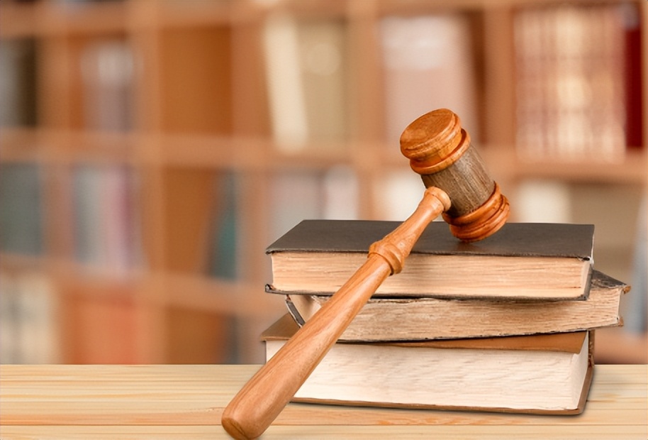 投毒造成目标之外的他人死亡，故意杀人还是意外？