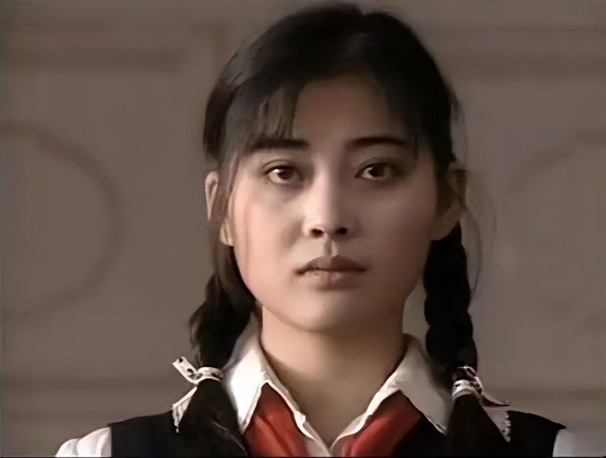 梅婷和鄢颇在交流,鄢颇与梅婷离婚原因