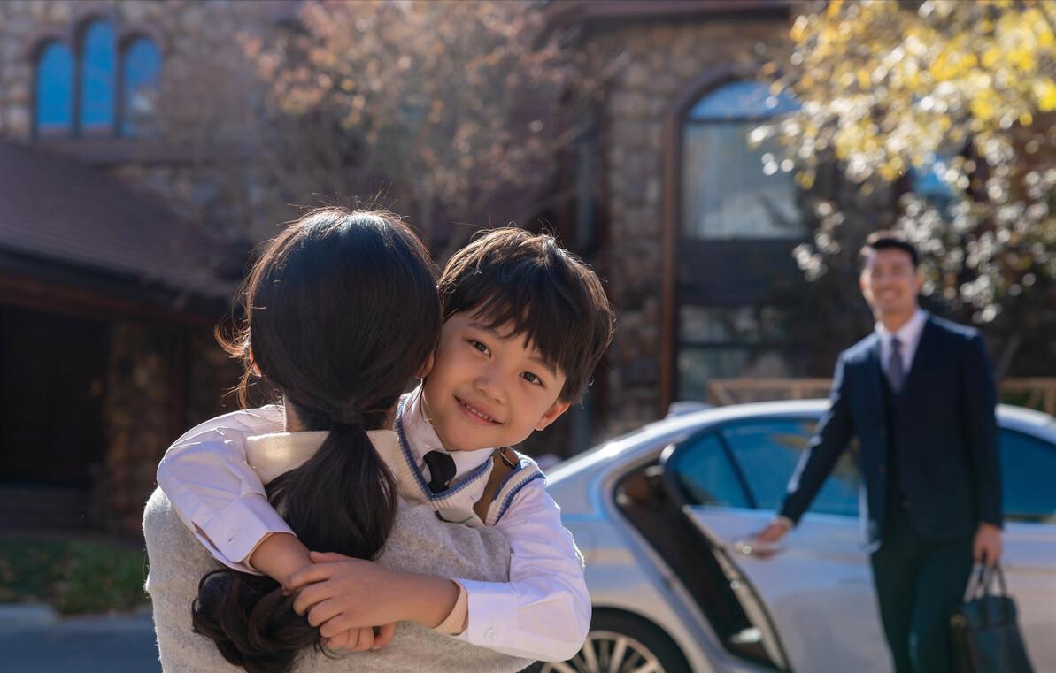 如何帮助孩子改掉啃手指的习惯,8岁儿童老用嘴啃手指是什么原因