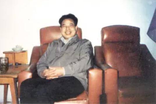 鲁迅的少年玩伴闰土晚年生活,鲁迅儿时玩伴闰土长什么样