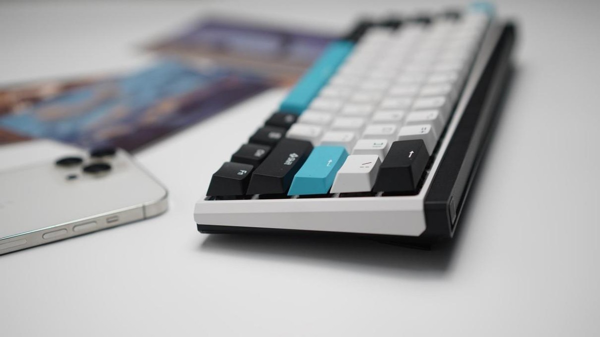 杜伽k330w深度评测,杜伽k330键盘银轴怎么样