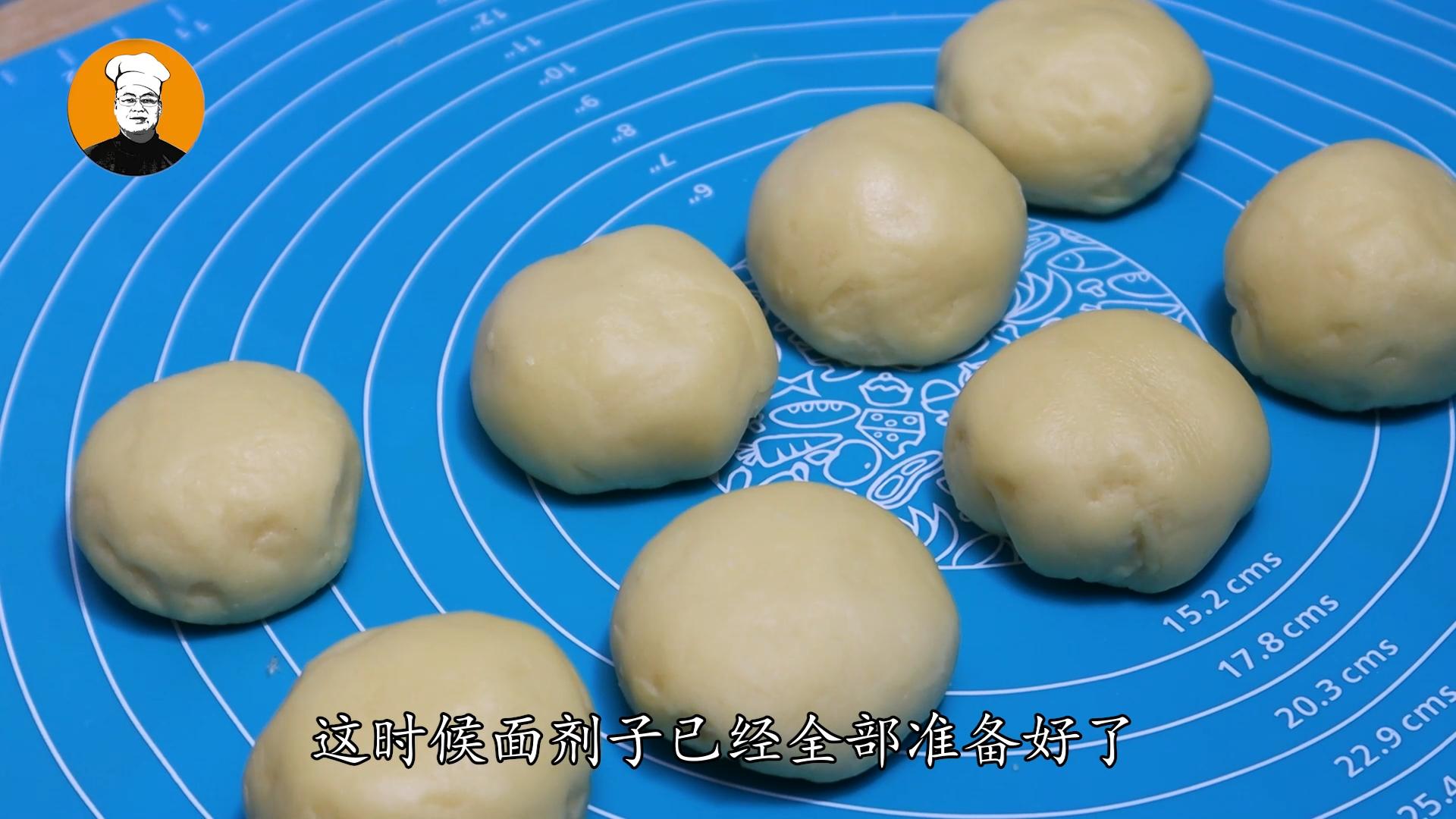 2个鸡蛋做蛋糕不用打蛋器,只有面粉鸡蛋烤箱如何做面包