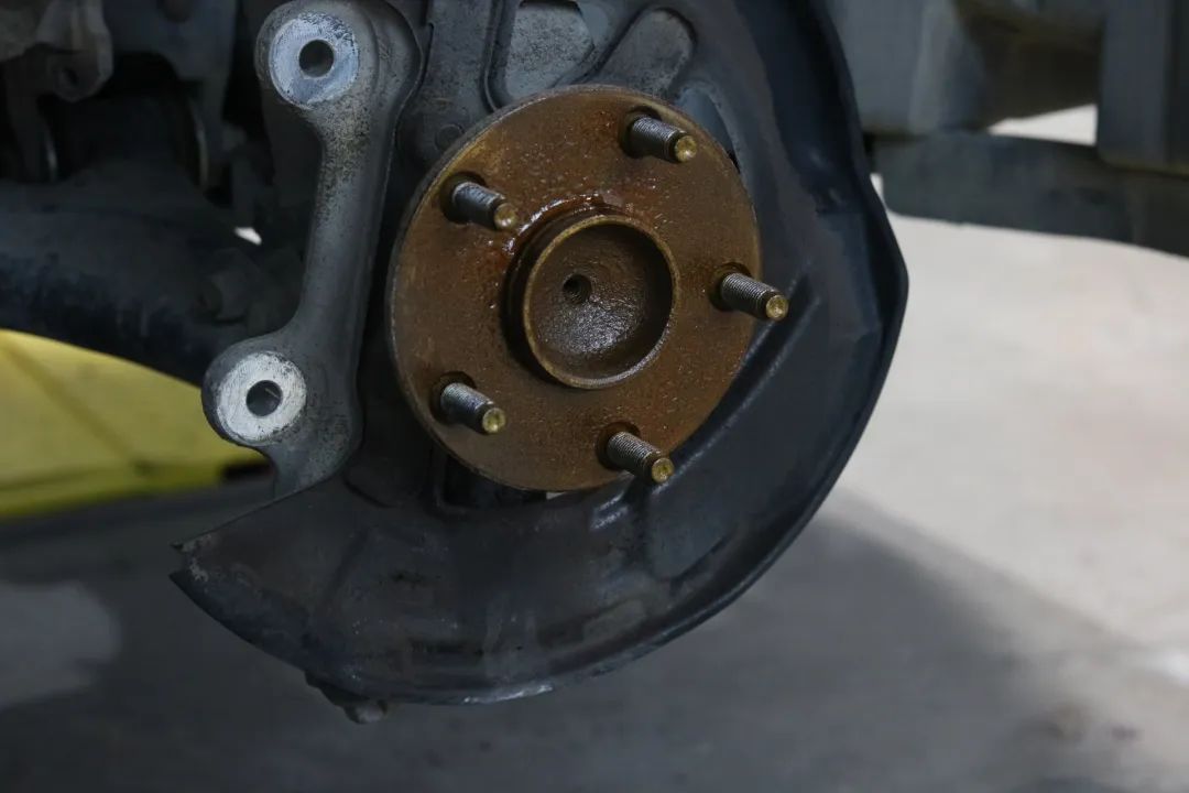 老皇冠全车翻新整备50000元,12代皇冠二手翻新要多少钱